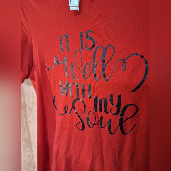 SIZE SMALL RED T-SHIRT INSPIRATIONAL - Picture 2 of 4